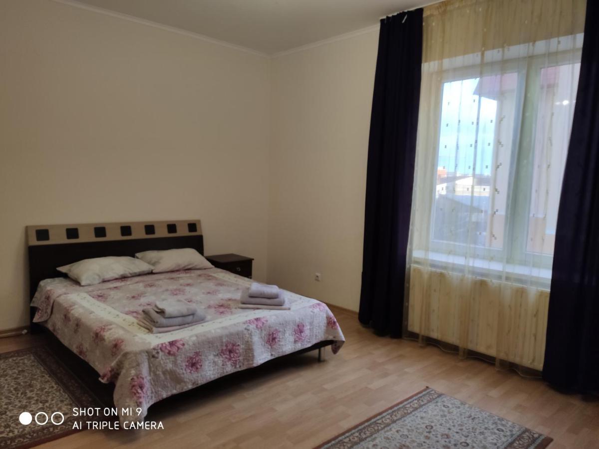 Apartments Domovik Просторная Квартира С Видом На Горы Mukachevo Exterior foto