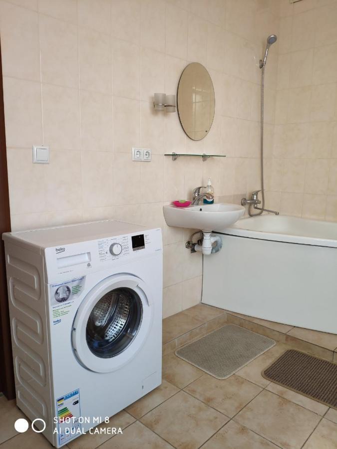Apartments Domovik Просторная Квартира С Видом На Горы Mukachevo Exterior foto